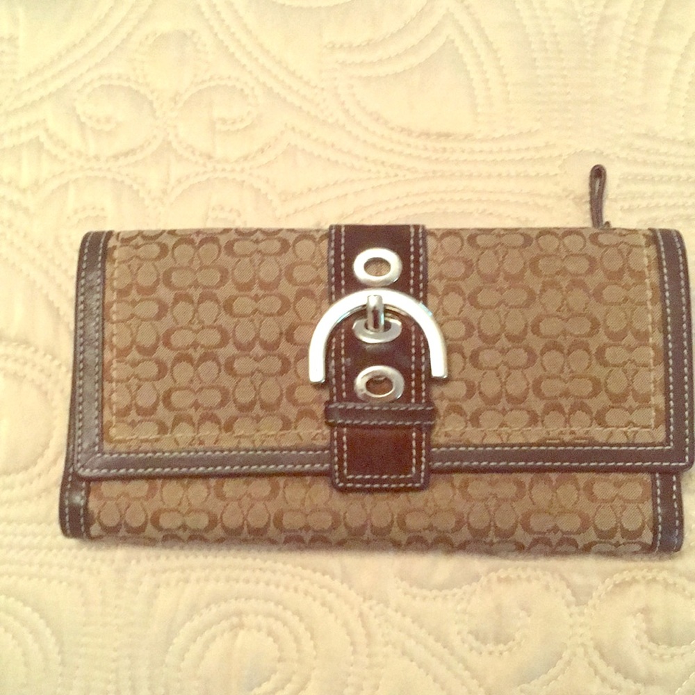 Large Coach Wallet